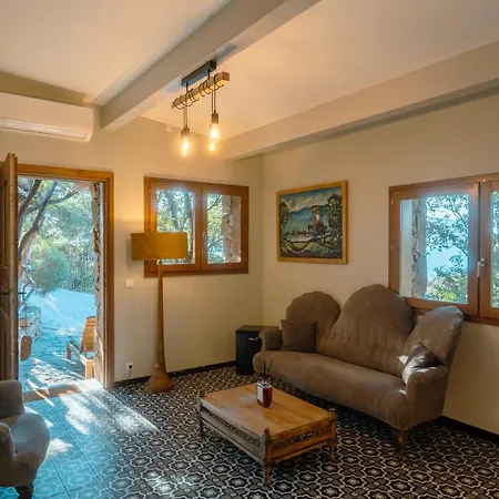 Kirssis Guest house 3*