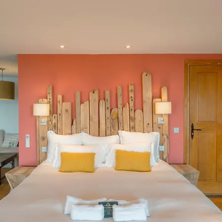 Kirssis Guest house 3*
